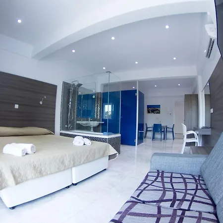 Rio Gardens Айя-Напа