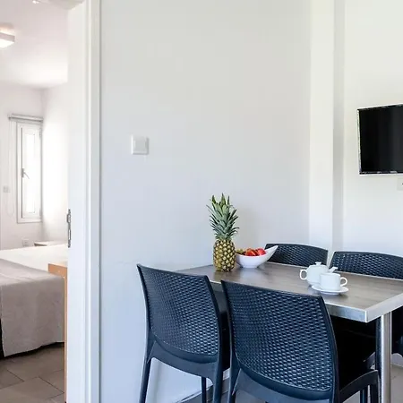 아파트 Rio Gardens 아이아 나파