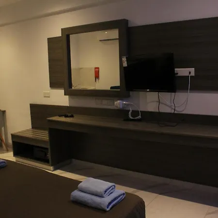 Rio Gardens Айя-Напа