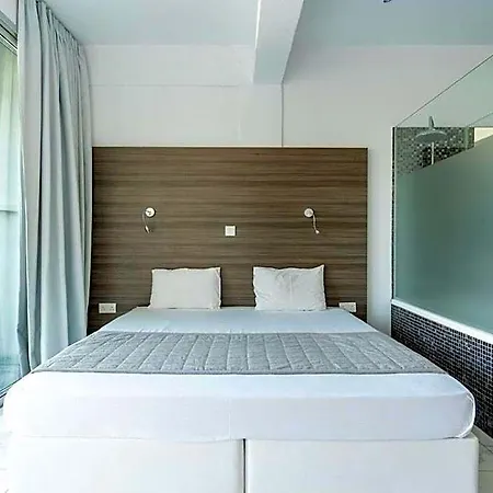 Rio Gardens Apartment