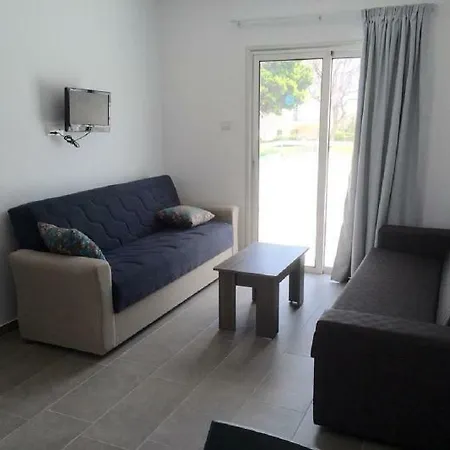 Rio Gardens Айя-Напа